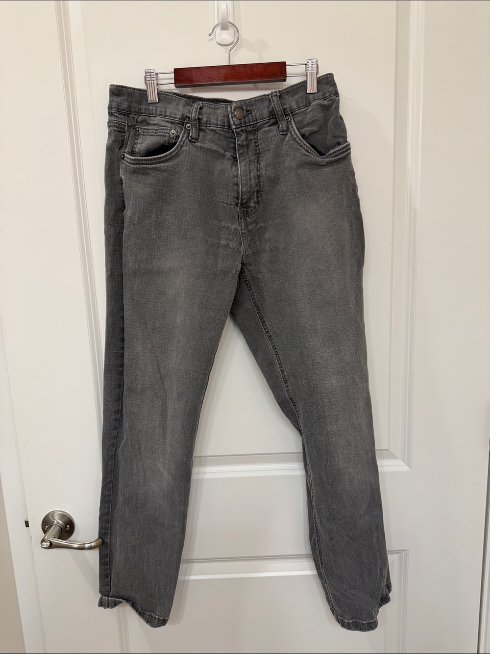 Urban Star Straight Leg Jeans in Gray Waist 32 x 30